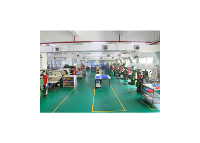 高精度生产设备，高质量生产人员，交期有保障
