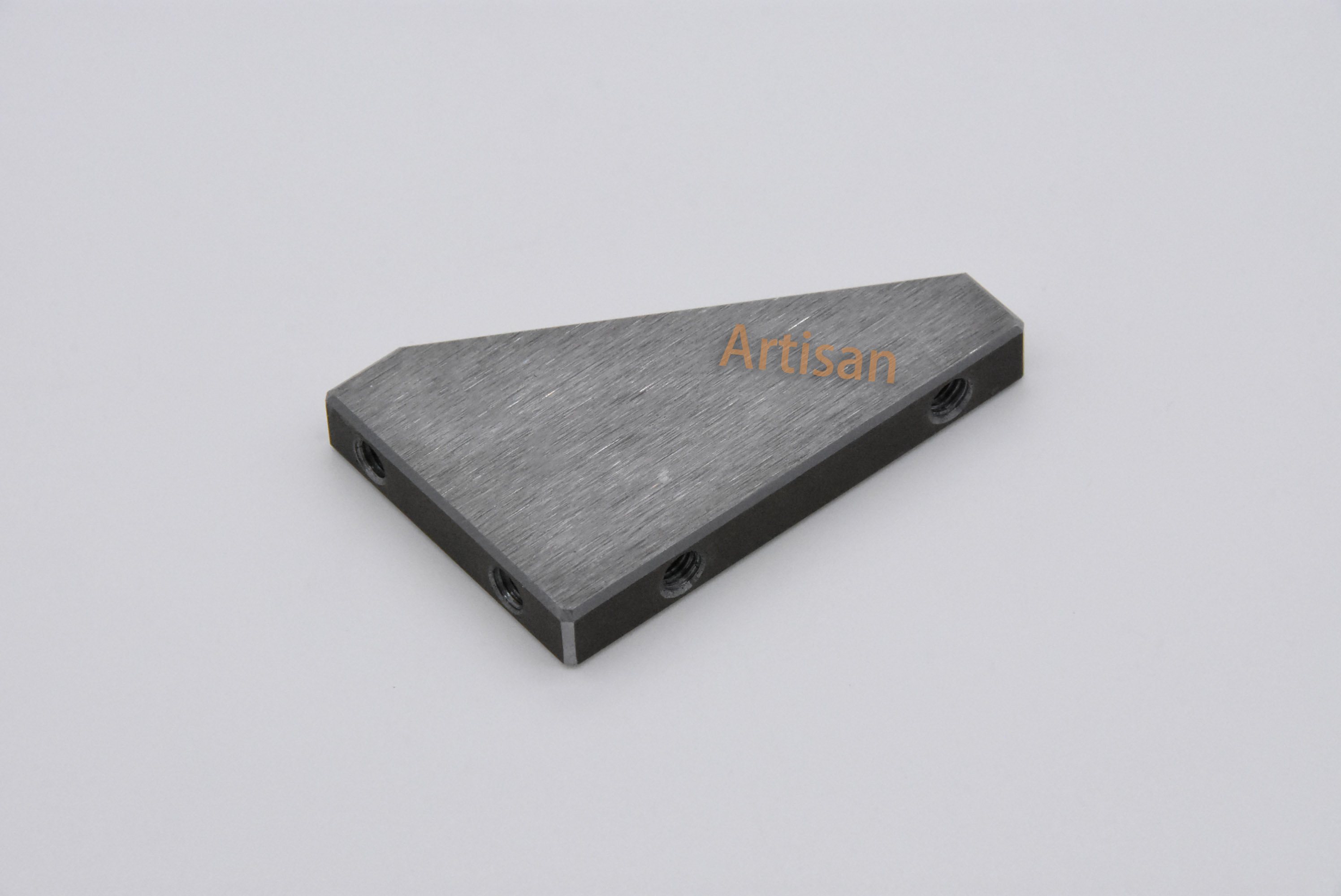 <strong>家电设备零件精密加工：立柱加强筋</strong>