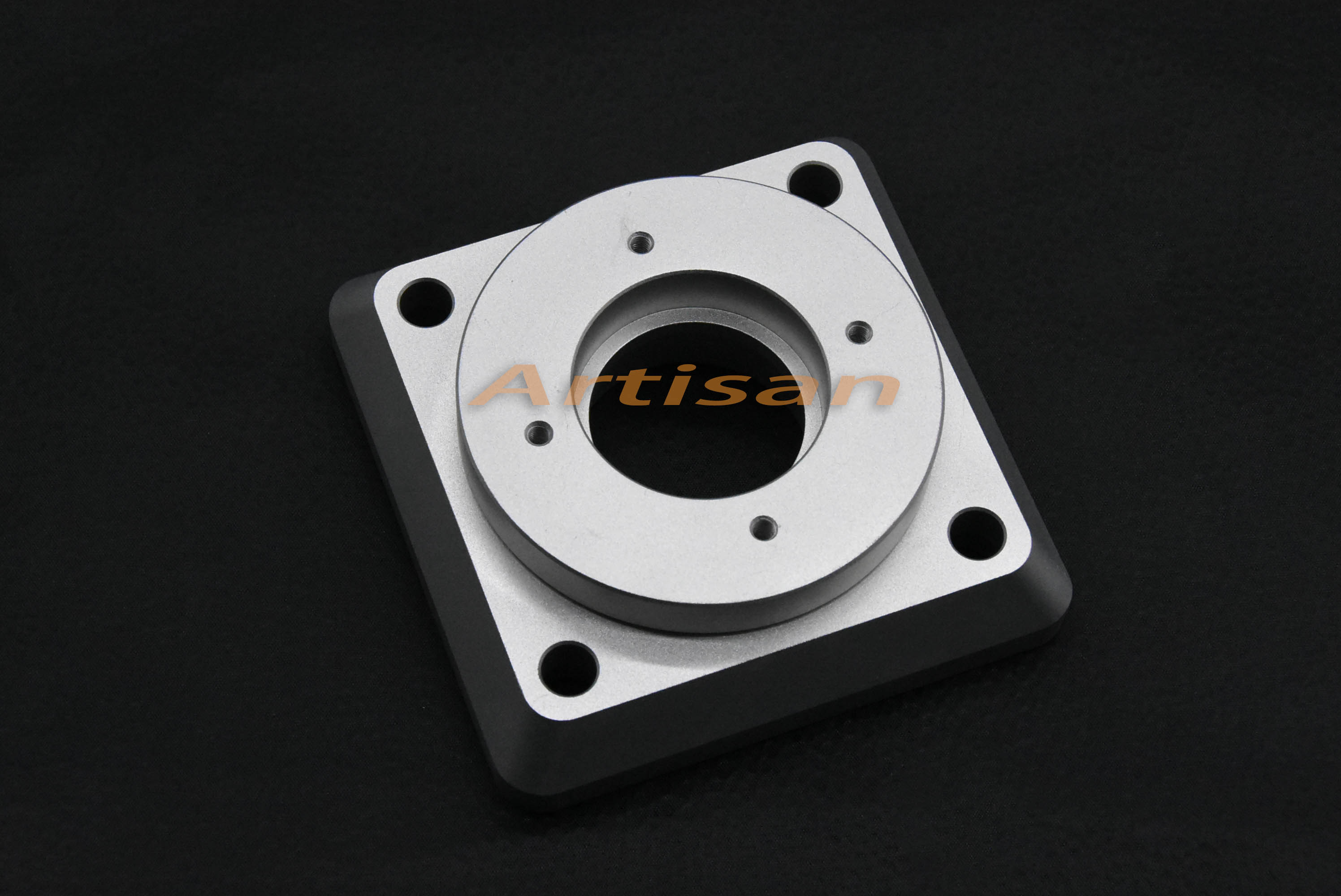 <strong>电子类精密件加工：底座</strong>